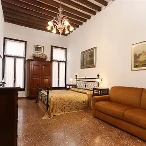  Appartement Leoncini With A Wonderful Canal View Italie